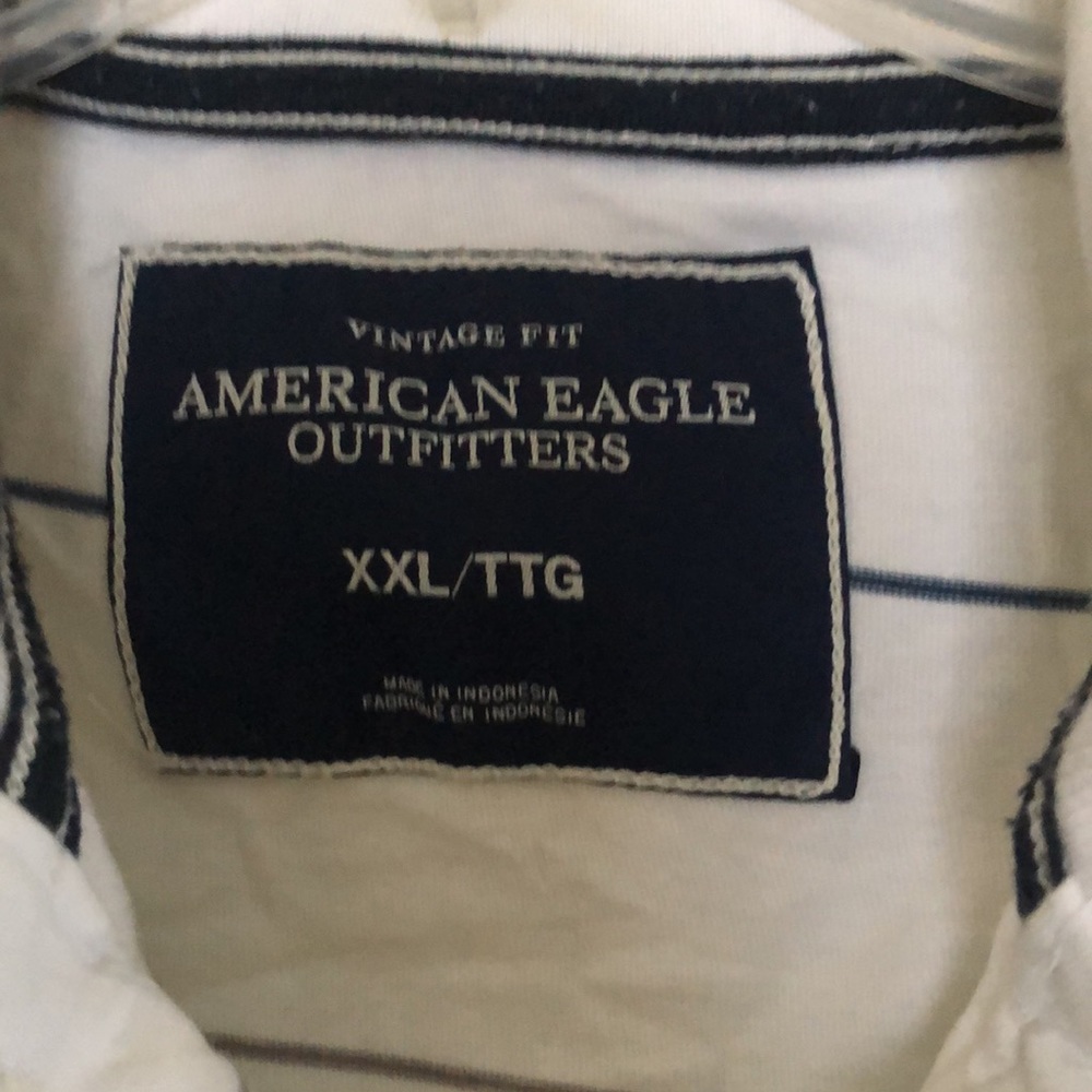 Vintage American eagle T-shirt in good condition. Two spots as shown on pictures - Picture 5 of 5